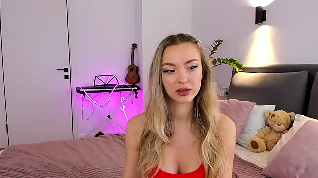 Kelly  Gray online show from 04.01.26