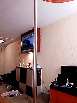 transreyna online show from 03.18.25