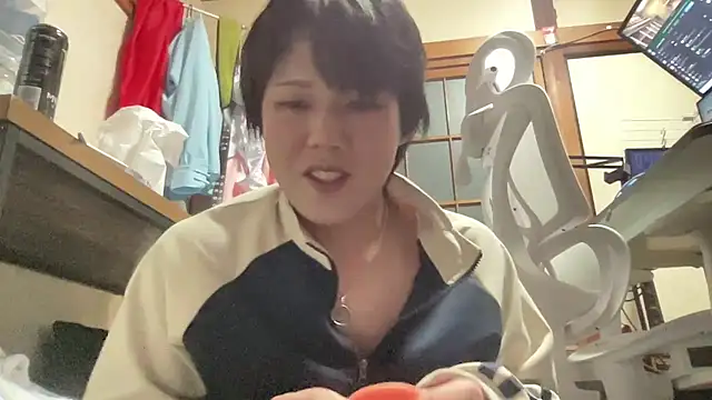 nuu1 221 online show from 10.11.25
