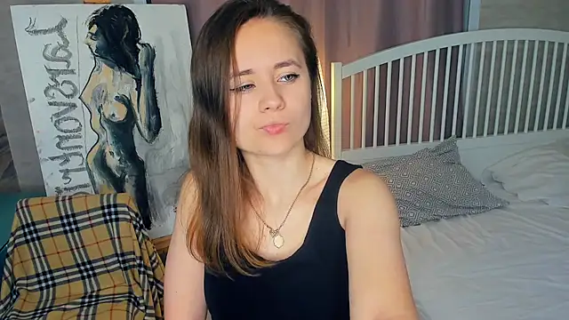 Snapshot of Crysta1Eva_ chatting on 09.24.25 Crysta1Eva online show from 09.24.25