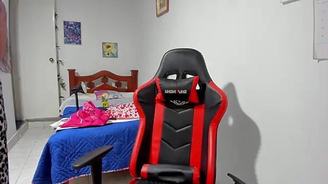 SophieLAmour online show from 11.06.25