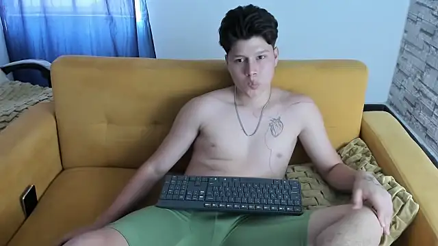 daniel leon online show from 04.10.26