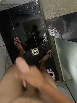 Snapshot of ooMiguel17CM chatting on 02.19.26 ooMiguel17CM online show from 02.19.26