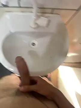 Snapshot of ooMiguel17CM chatting on 02.26.26 ooMiguel17CM online show from 02.26.26