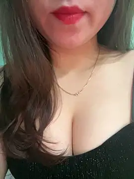 Snapshot of Lusi-sexy chatting on 04.28.26 Lusi-sexy online show from 04.28.26
