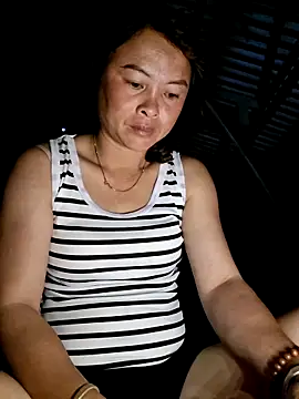 xuxulovezz online show from 05.12.26
