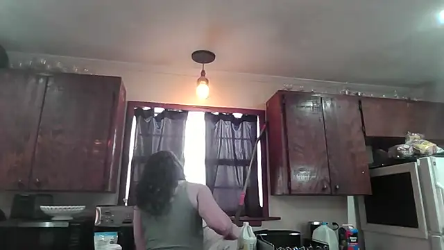 brunettebabexo3 online show from 04.15.26