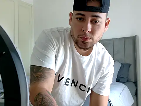 Snapshot of maximus888A chatting on 10.15.25 maximus888A online show from 10.15.25