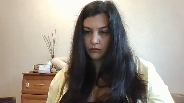 Snapshot of Feymaria chatting on 10.13.25 Feymaria online show from 10.13.25