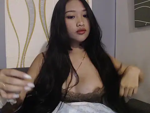 Snapshot of Bunny72772 chatting on 12.02.25 Bunny72772 online show from 12.02.25