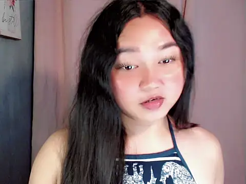 Snapshot of Eyes-on-me chatting on 07.23.26 Eyes-on-me online show from 07.23.26