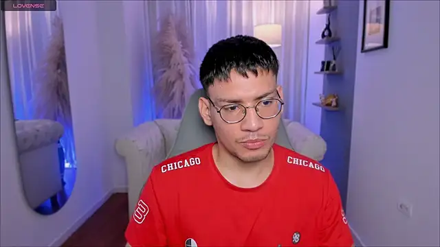 Snapshot of marcuswildx chatting on 11.27.25 marcuswildx online show from 11.27.25