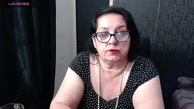 Snapshot of MissSanjanne chatting on 05.19.26 MissSanjanne online show from 05.19.26