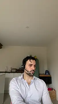 eauminerale online show from 02.16.26