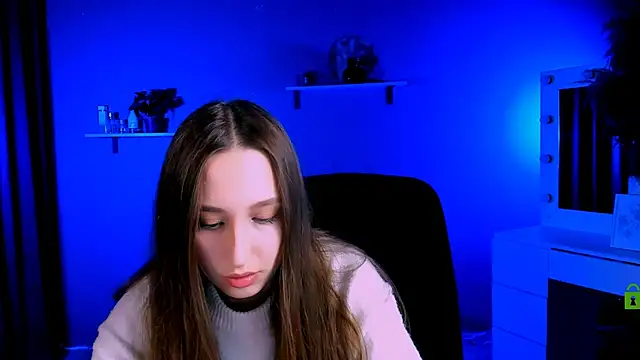 Snapshot of lilu_pink chatting on 10.03.25 lilu pink online show from 10.03.25