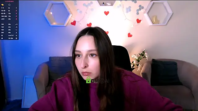 Snapshot of lilu_pink chatting on 10.06.25 lilu pink online show from 10.06.25