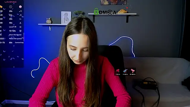 Snapshot of lilu_pink chatting on 10.08.25 lilu pink online show from 10.08.25