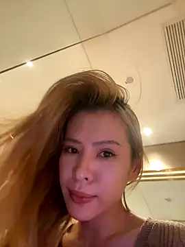 miumiu-66 online show from 09.23.25