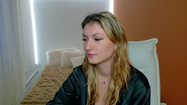 Anaayss  online show from 02.02.26