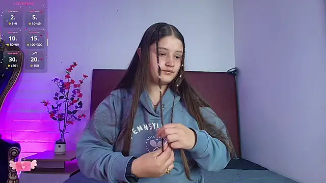 Krystal Heartss online show from 02.18.26