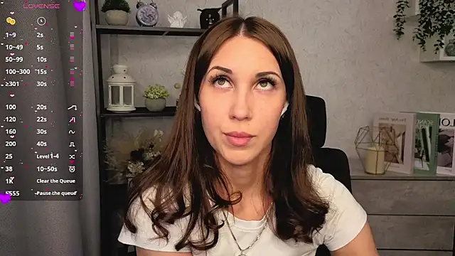 DreamVelour online show from 12.20.25