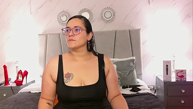 Michell Monet online show from 04.17.26