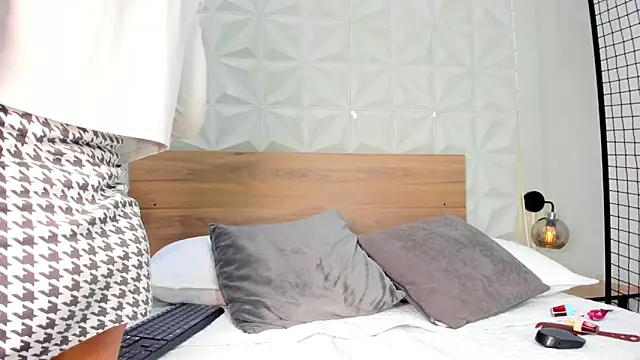 ValeryTrans  online show from 11.27.25