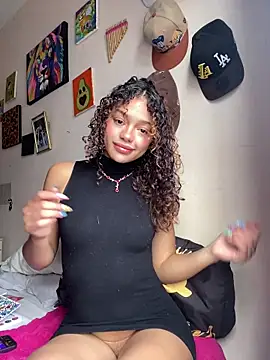 Snapshot of PrettyLia chatting on 02.06.26 PrettyLia online show from 02.06.26