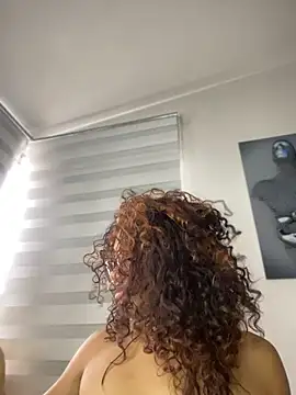 Snapshot of PrettyLia chatting on 02.20.26 PrettyLia online show from 02.20.26