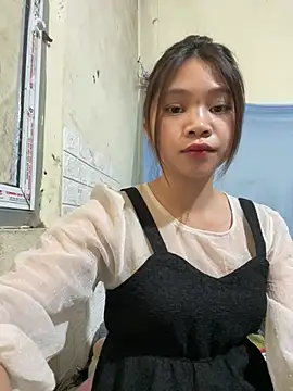 Mayy1 online show from 04.11.26