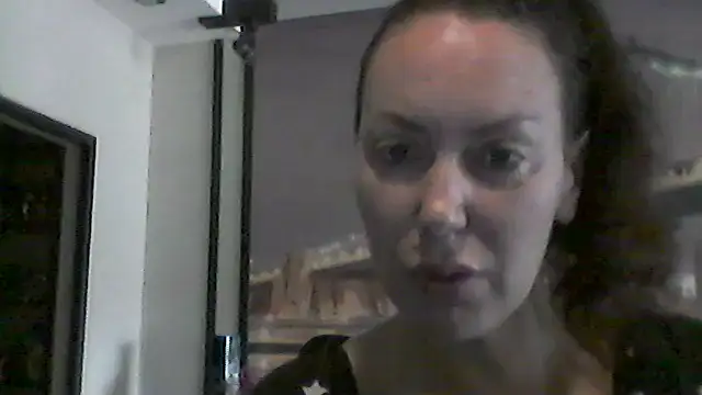 Snapshot of Selirine chatting on 10.02.25 Selirine online show from 10.02.25