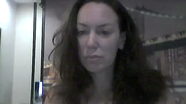 Snapshot of Selirine chatting on 10.08.25 Selirine online show from 10.08.25