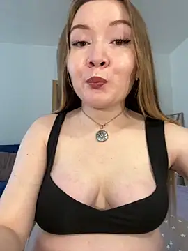 Amalie Smith online show from 05.25.26