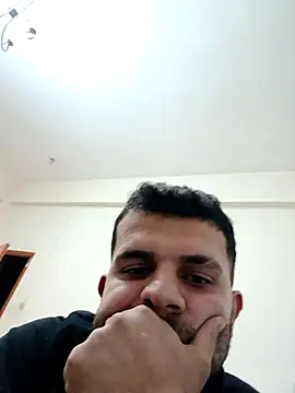 Snapshot of kadiirsekercii chatting on 11.25.25 kadiirsekercii online show from 11.25.25