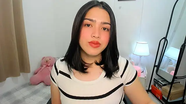 BubbbleButtDemi online show from 10.24.25