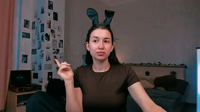 raviolly046 online show from 10.22.25