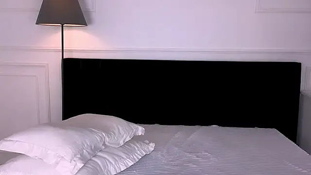 NoraAddams online show from 04.09.26