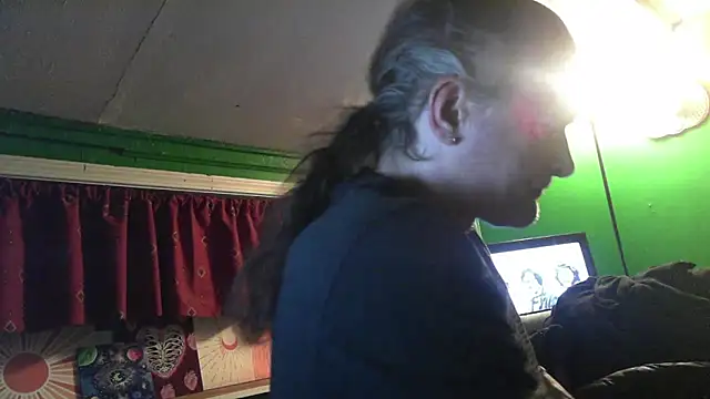 HippieDad333 online show from 02.02.26