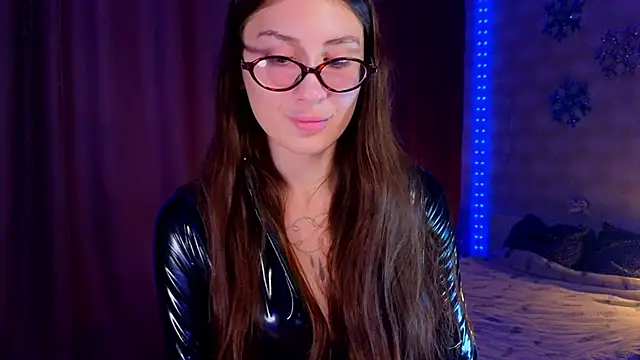 Snapshot of space_Dreams_ chatting on 10.12.25 space Dreams  online show from 10.12.25