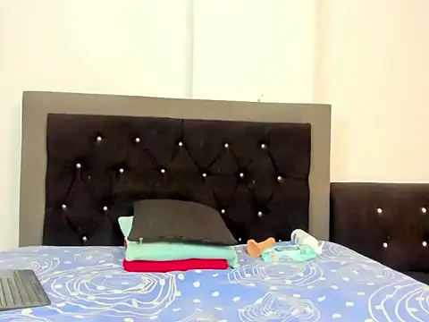 Snapshot of vfridaper chatting on 03.03.26 vfridaper online show from 03.03.26