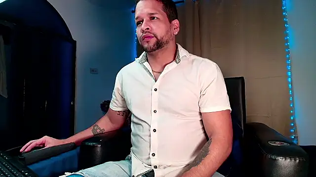 LucasGaeel online show from 02.02.26