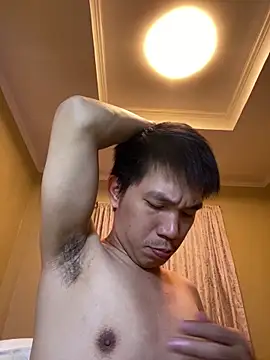 Snapshot of asian_guy_69 chatting on 10.04.25 asian guy 69 online show from 10.04.25