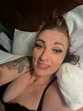 arinna93 online show from 11.22.25