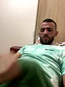 Snapshot of sexyman1936 chatting on 10.14.25 sexyman1936 online show from 10.14.25