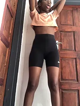 Caramel102004 online show from 04.10.26