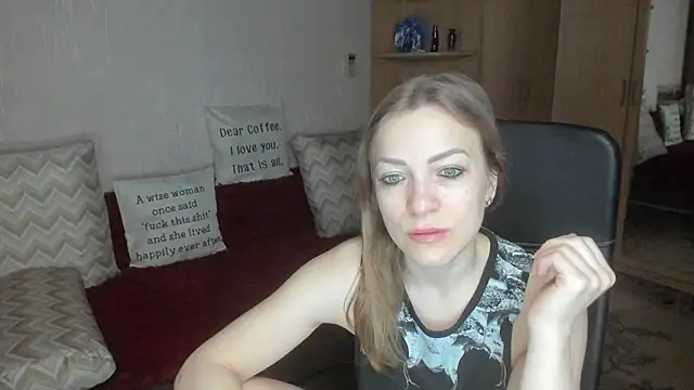 Snapshot of Tiffany_Bates chatting on 02.02.26 Tiffany Bates online show from 02.02.26