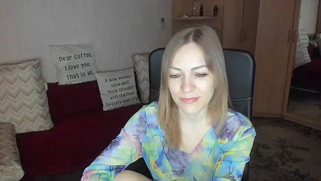 Snapshot of Tiffany_Bates chatting on 03.10.26 Tiffany Bates online show from 03.10.26