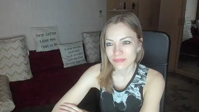 Snapshot of Tiffany_Bates chatting on 03.13.26 Tiffany Bates online show from 03.13.26