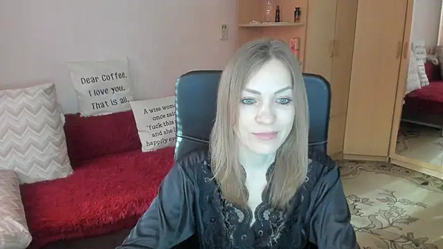 Snapshot of Tiffany_Bates chatting on 03.16.26 Tiffany Bates online show from 03.16.26