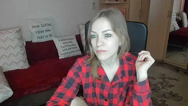 Snapshot of Tiffany_Bates chatting on 04.03.26 Tiffany Bates online show from 04.03.26